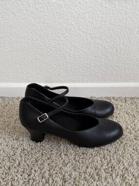 Capezio Womens Jr. Footlight 1.5" Heel Character Shoes Black Size 6.5